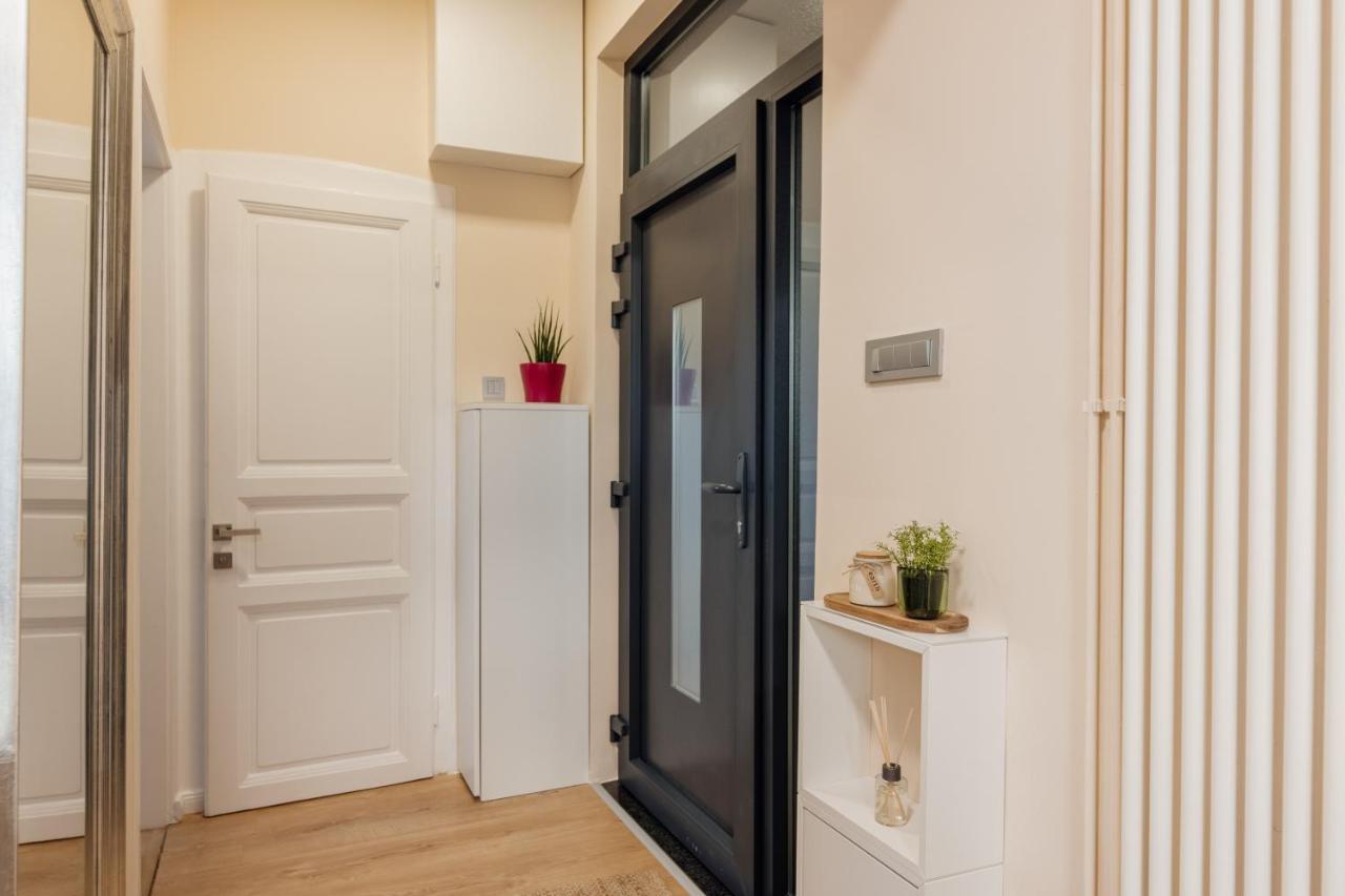 Mm Apartment Zagreb Exteriör bild